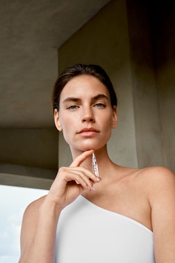 Η ΔΥΝΑΜΗ ΤΟΥ ΥΑΛΟΥΡΟΝΙΚΟΥ ΜΕΣΑ ΑΠΟ 4 ΒΗΜΑΤΑ ΠΕΡΙΠΟΙΗΣΗΣ ΤΟΥ ΔΕΡΜΑΤΟΣ Η ΔΥΝΑΜΗ ΤΟΥ ΥΑΛΟΥΡΟΝΙΚΟΥ ΜΕΣΑ ΑΠΟ 4 ΒΗΜΑΤΑ ΠΕΡΙΠΟΙΗΣΗΣ ΤΟΥ ΔΕΡΜΑΤΟΣ