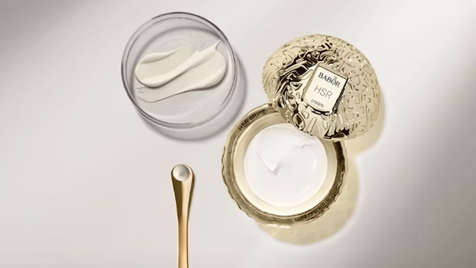 ΠΩΣ ΑΛΛΑΖΕΙ ΤΟ ΔΕΡΜΑ ΤΗΣ ΓΥΝΑΙΚΑΣ ΣΤΗΝ ΕΜΜΗΝΟΠΑΥΣΗ ΠΩΣ ΑΛΛΑΖΕΙ ΤΟ ΔΕΡΜΑ ΤΗΣ ΓΥΝΑΙΚΑΣ ΣΤΗΝ ΕΜΜΗΝΟΠΑΥΣΗ