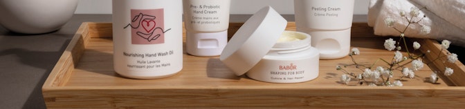 TVOJE RUKE U DOBRIM RUKAMA TVOJE RUKE U DOBRIM RUKAMA