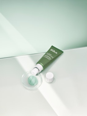 NOVINKA! Oslava čisté krásy a tzv. “dewy” vzhledu! NOVINKA! Oslava čisté krásy a tzv. “dewy” vzhledu!