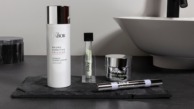 „Maskne“ = Unreinheiten durch das Tragen von Masken „Maskne“ = Unreinheiten durch das Tragen von Masken