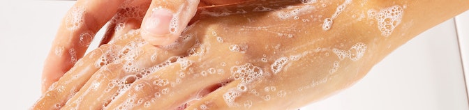 Handhygiene: Richtig Hände waschen & Hände desinfizieren Handhygiene: Richtig Hände waschen & Hände desinfizieren