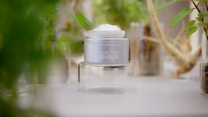 WIR STELLEN VOR: THE CURE CREAM WIR STELLEN VOR: THE CURE CREAM